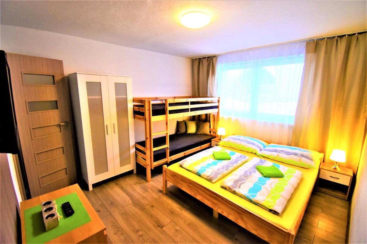Penzion Privat Siesta Hotel Liptovský Mikuláš Exterior foto